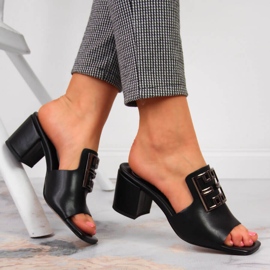 Women's leather slippers on the black Filippo post 2