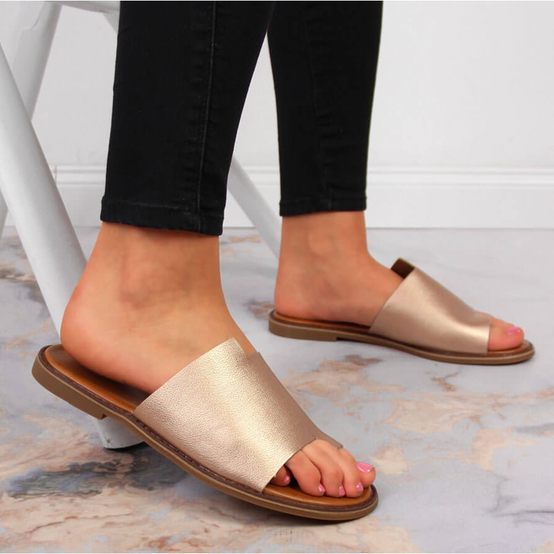 Women's gold flip-flops Jezzi golden 2 Women's gold flip-flops Jezzi golden 2