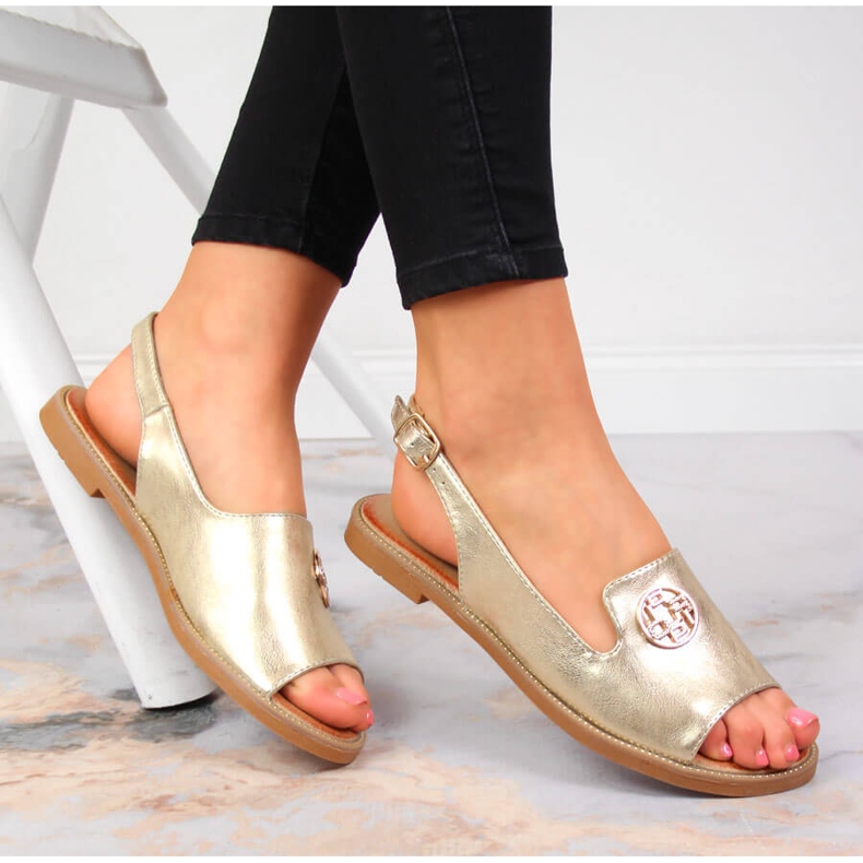 Women's sandals with golden Filippo decoration 1