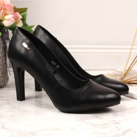 Black high heels from Sergio Leone 2
