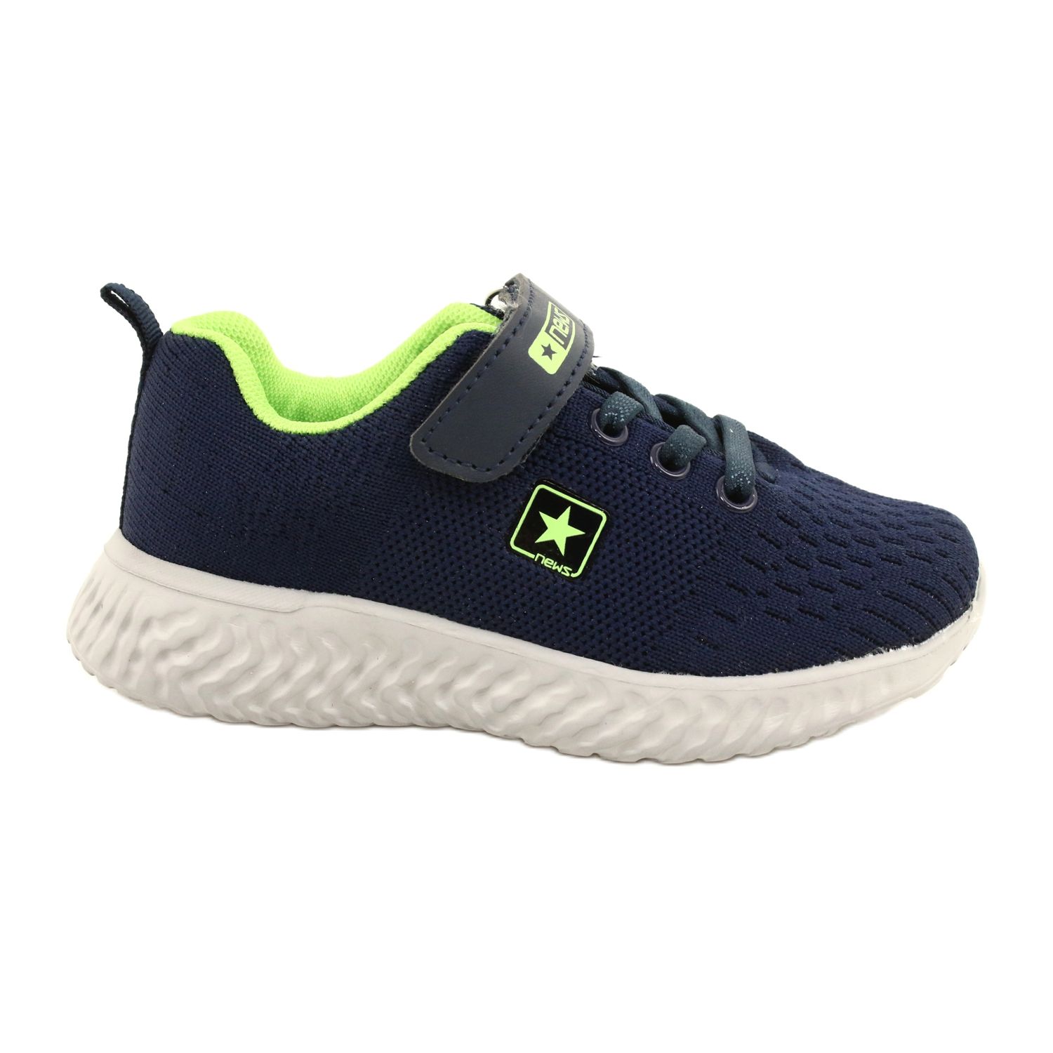 Boys under armour best sale velcro shoes