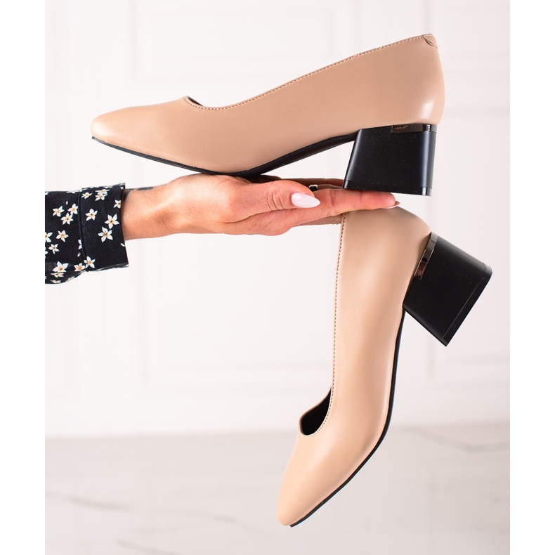 Stylish pumps in leather La.Fi beige 1