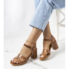 Brown sandals on the Haiden post 1