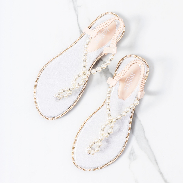 Beige sandals with Tana pearls 1