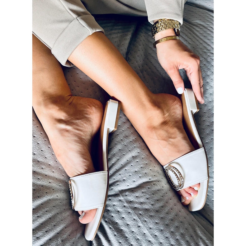 Allor White women's slippers 2