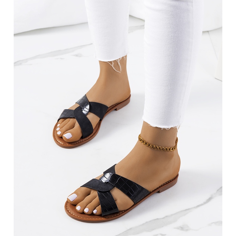 Black elegant Dinka slippers 1