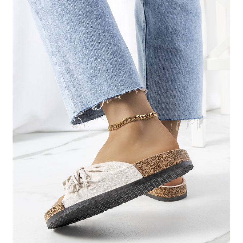 Laderies fringed beige slippers 1