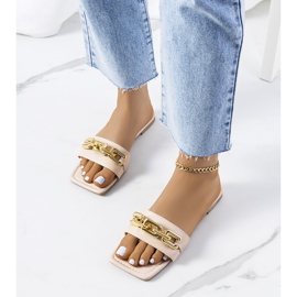 BM Beige elegant slippers with a Cherell chain 1