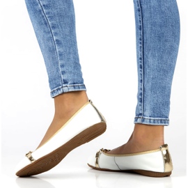 Leather ballet flats with chain Filippo DP3709/22 white 2