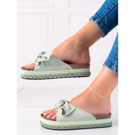 Bestelle Women's slippers 20-365 gr green 2