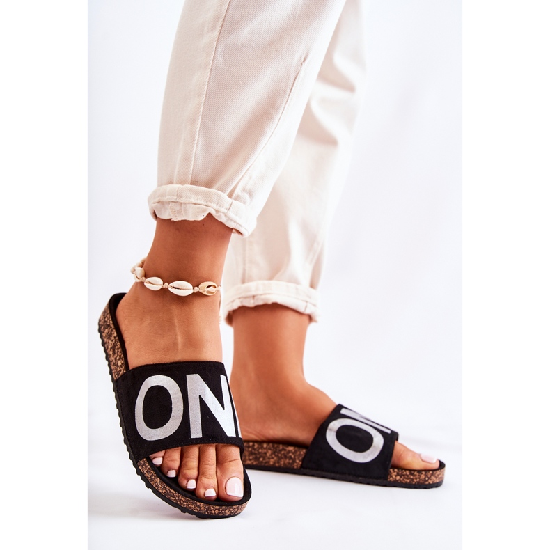 PE1 Classic Slip-On Slippers With Black And Silver Bahari Inscription 1