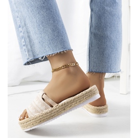 Beige slippers on the Ana platform 1