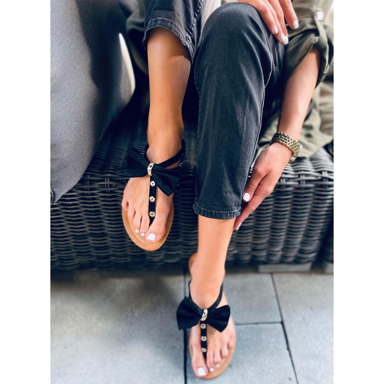 Flip-flops with a Twist Black bow 2