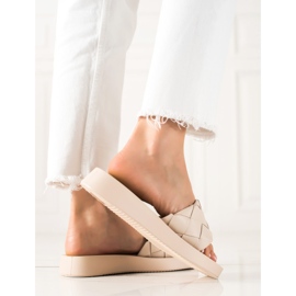 Small Swan Beige Slippers 1