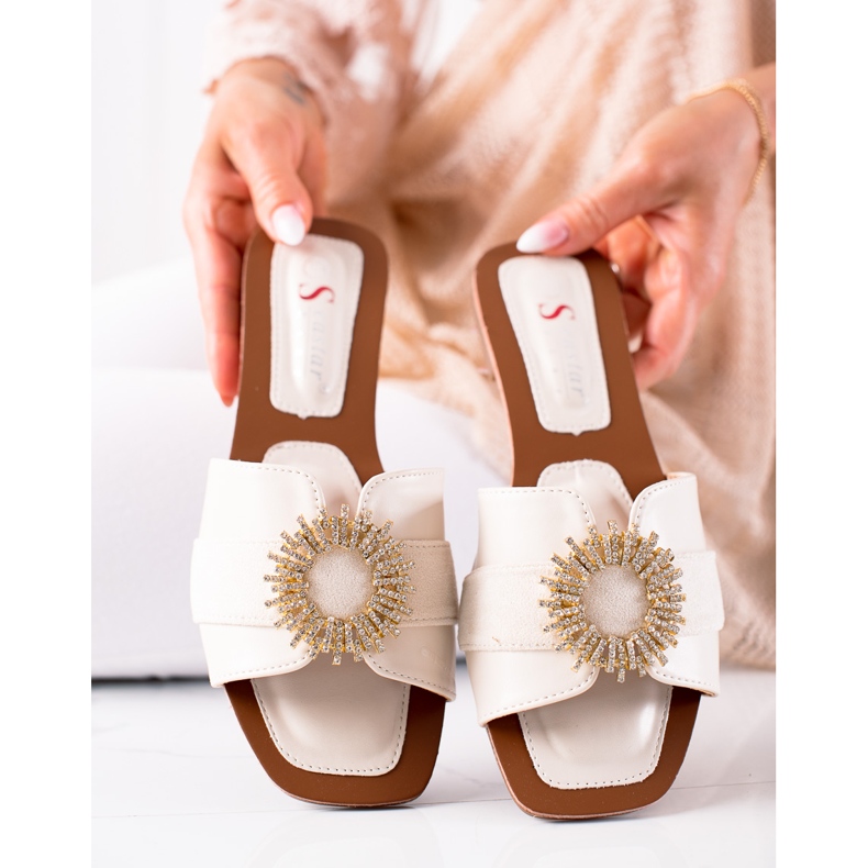 Seastar Slippers With A Cubic Zirconia Decoration beige 1