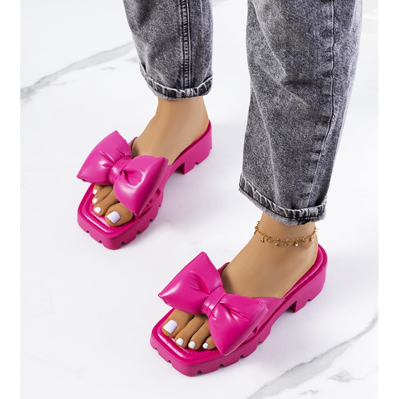 Pink slippers on the Platt tractor sole 1