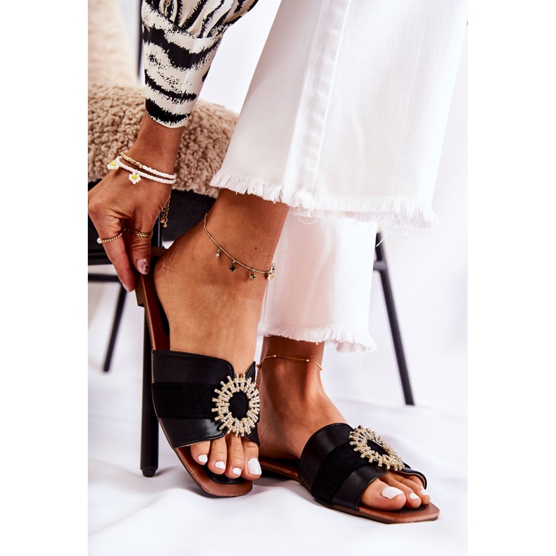 PS1 Comfortable Women's Slippers With Black Ginera Ornament 1