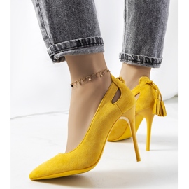 Yellow heels with decorative Anthe cutouts 2