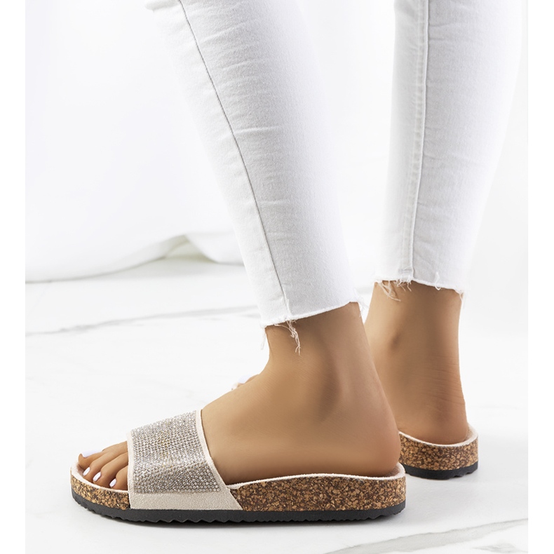 Beige slippers on the cork sole of Jorja 1