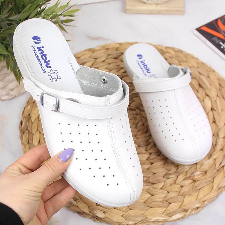 Sanitary Inblu W ARC14 slippers white 1