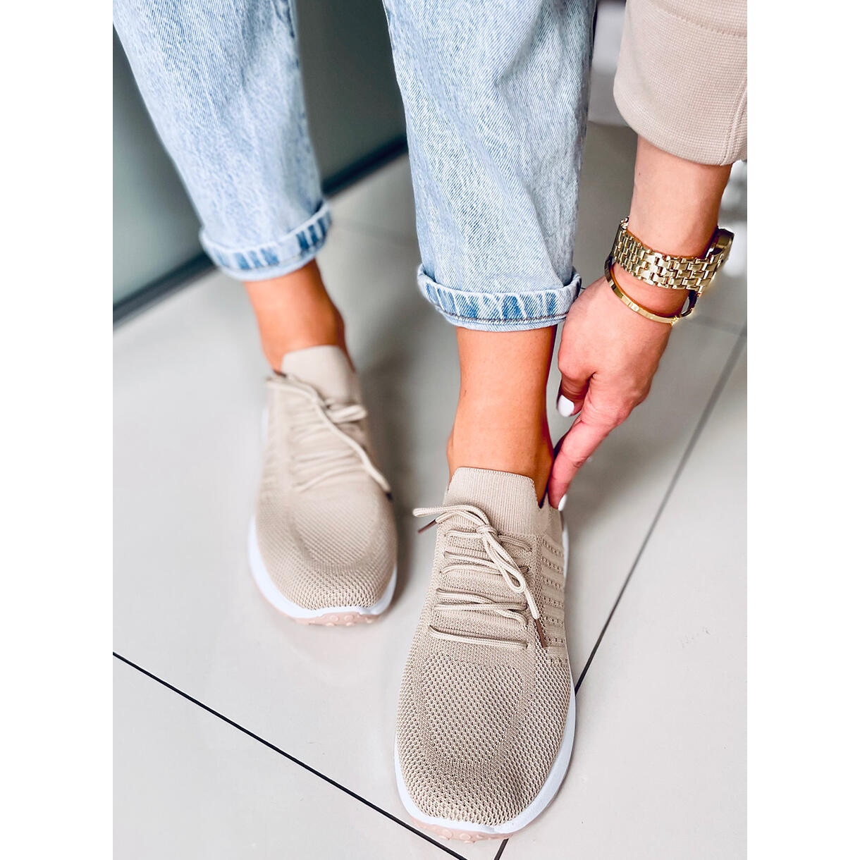 Lars D.BEIGE sock sneakers