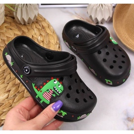 American Club Jr.AM900A black slippers with a dinosaur 1