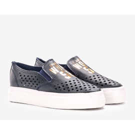 Kaisa's navy blue sneakers 1