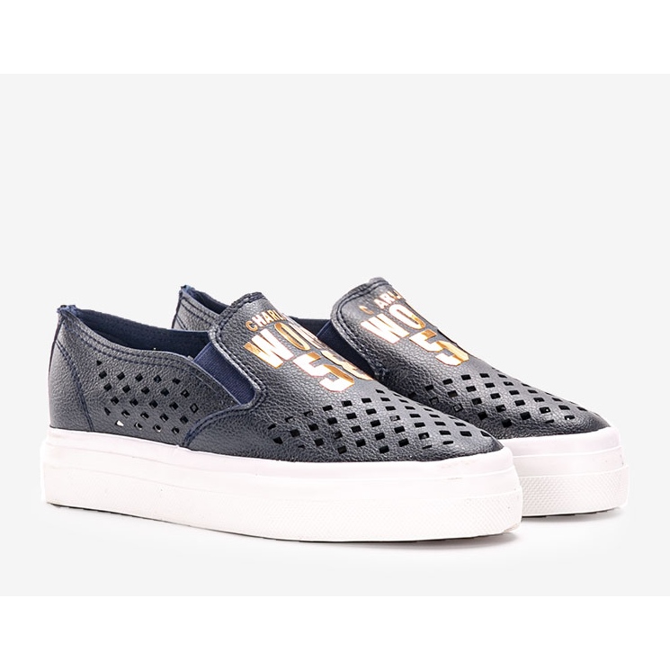 Kaisa's navy blue sneakers 1