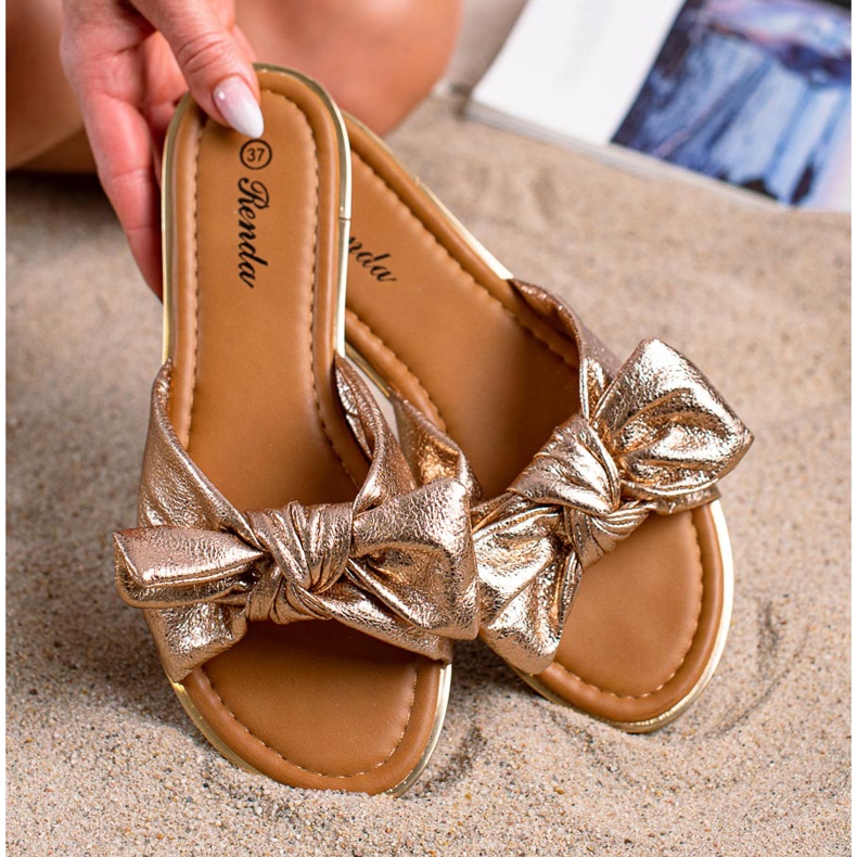 SHELOVET Golden slippers 2