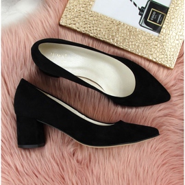 Pumps on the post black Juma suede 2