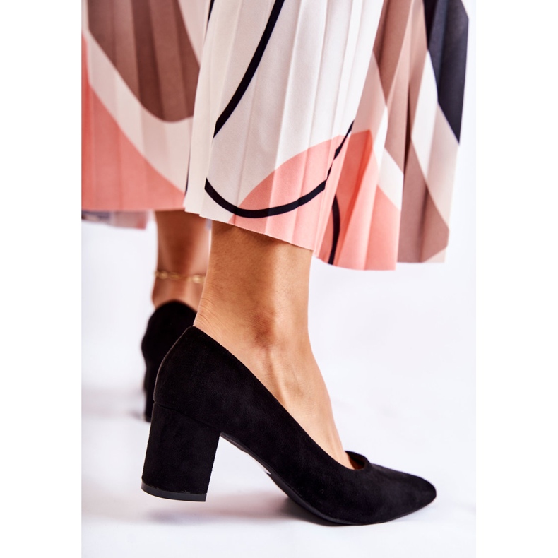 PS1 Classic Suede Pumps On A Bar Black Lency 1