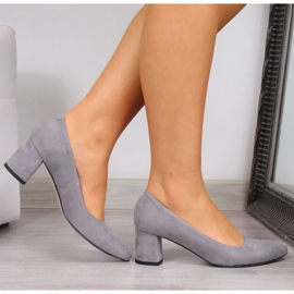 Pumps on the pillar, gray suede W Juma 2