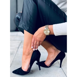 Pumps on a Carrie Black stiletto heel 1