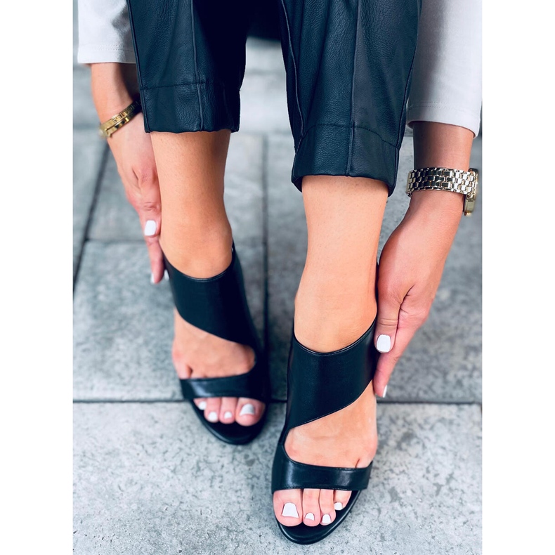 Jessica Black high-heeled sandals 1