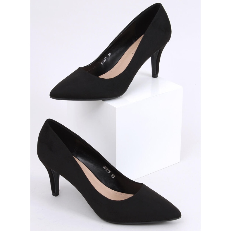 Pumps on a Susan Black stiletto heel 1