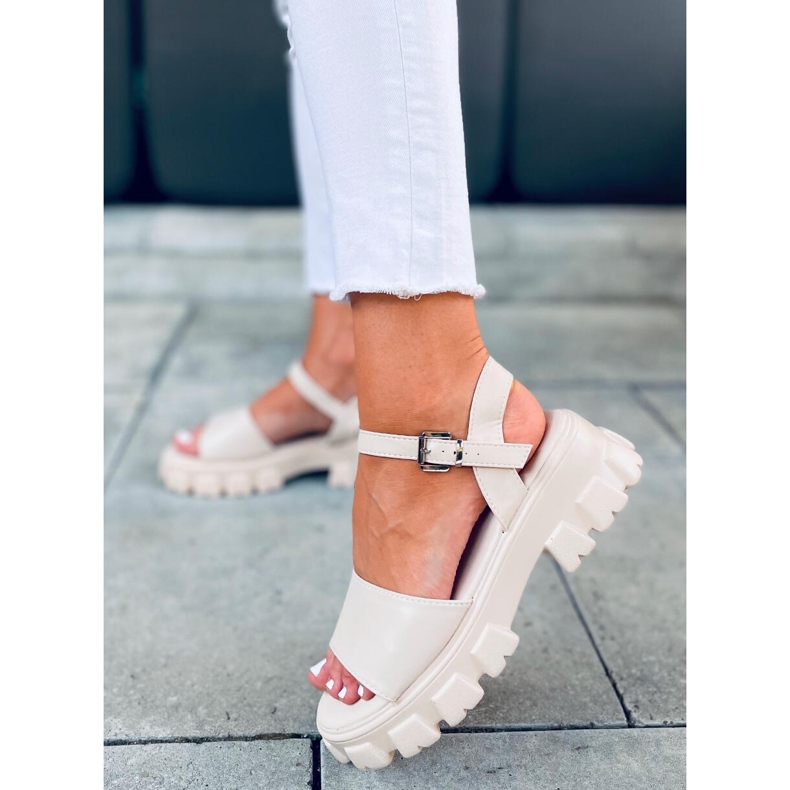 Sandals on a thick Saint Beige sole 1