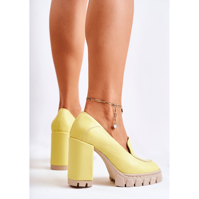 PA2 Fashionable Pumps On A Massive Yellow Margott Platform 2 PA2 Fashionable Pumps On A Massive Yellow Margott Platform 2