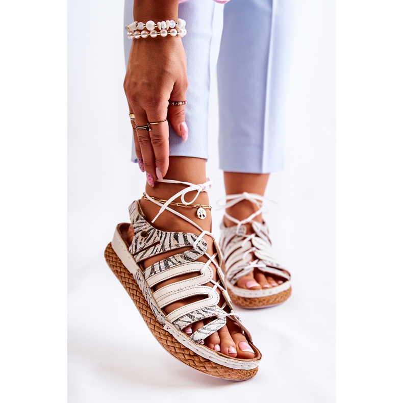 Fashionable Women's Leather Sandals Maciejka 05552-04 Beige-Black 1 Fashionable Women's Leather Sandals Maciejka 05552-04 Beige-Black 1