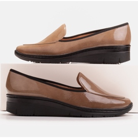Radoskór Comfortable low wedge shoes for a wider foot brown 1
