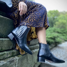 Marco Shoes Warm, elegant boots with elastic rubber in the upper black 2