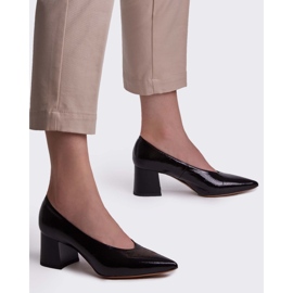 Marco Shoes Elegant black ladies' pumps made of lacquer 2
