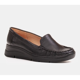 Radoskór Comfortable black women's shoes for a wider foot 1