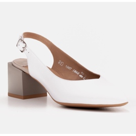 Marco Shoes Elegant women's pumps with a zebra heel white 1