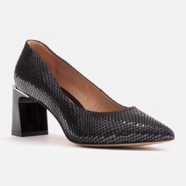 Marco Shoes Natural suede pumps black 1