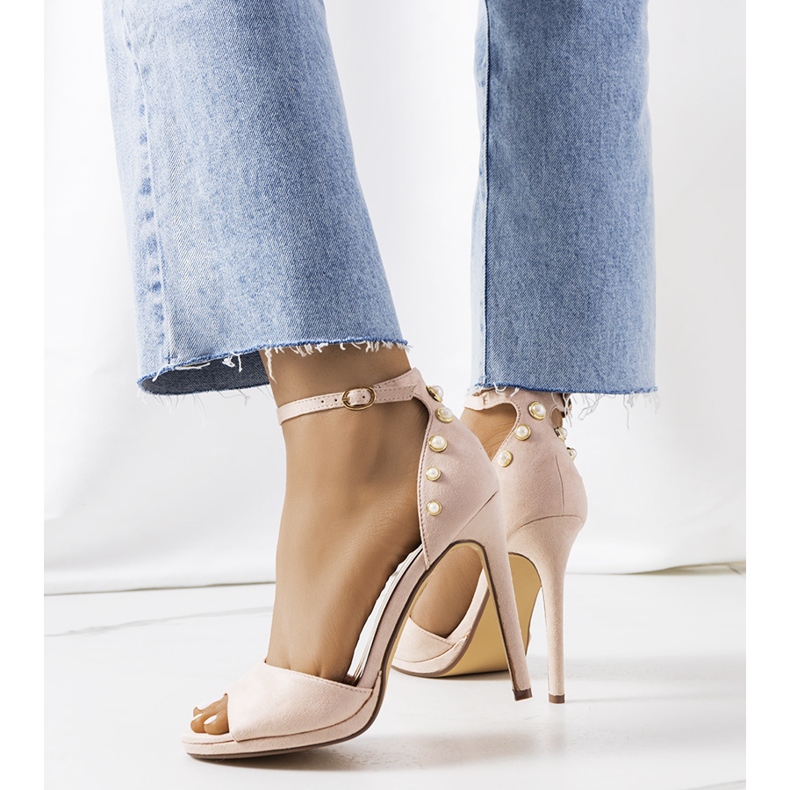 Beige sandals on a high heel Masih 1