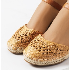 Brown espadrilles on Dafin wedges 1