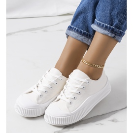 Beige sneakers on the Zargan platform 1