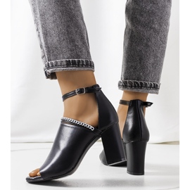 Black Nasrin Shank Sandals 2