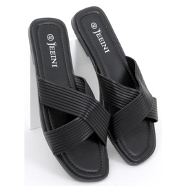 Fuzzy Black women's slippers 2