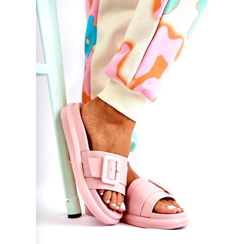 Women's Flip-Flops With a Buckle, Pink 2